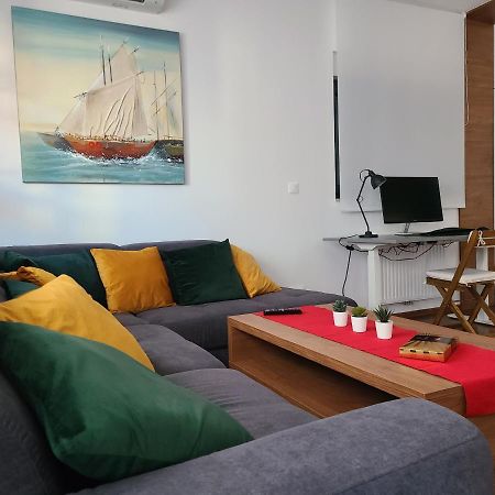 Modern 4-Star Luxury Apt - Wfh Ready, Free Parking Zagreb Eksteriør billede